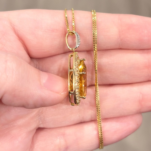 Vintage 10K Gold Citrine Teardrop Pendant: Cubic Zirconia Halo - Picture 8 of 12